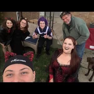 Meet your Posher, Alexis